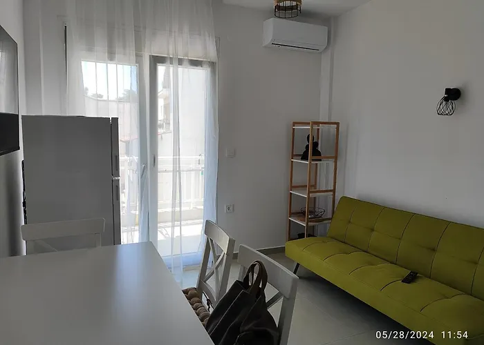 Mands Homes 4 Bedrooms דירה