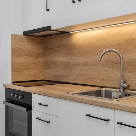 Mands Homes 4 Bedrooms Peraía